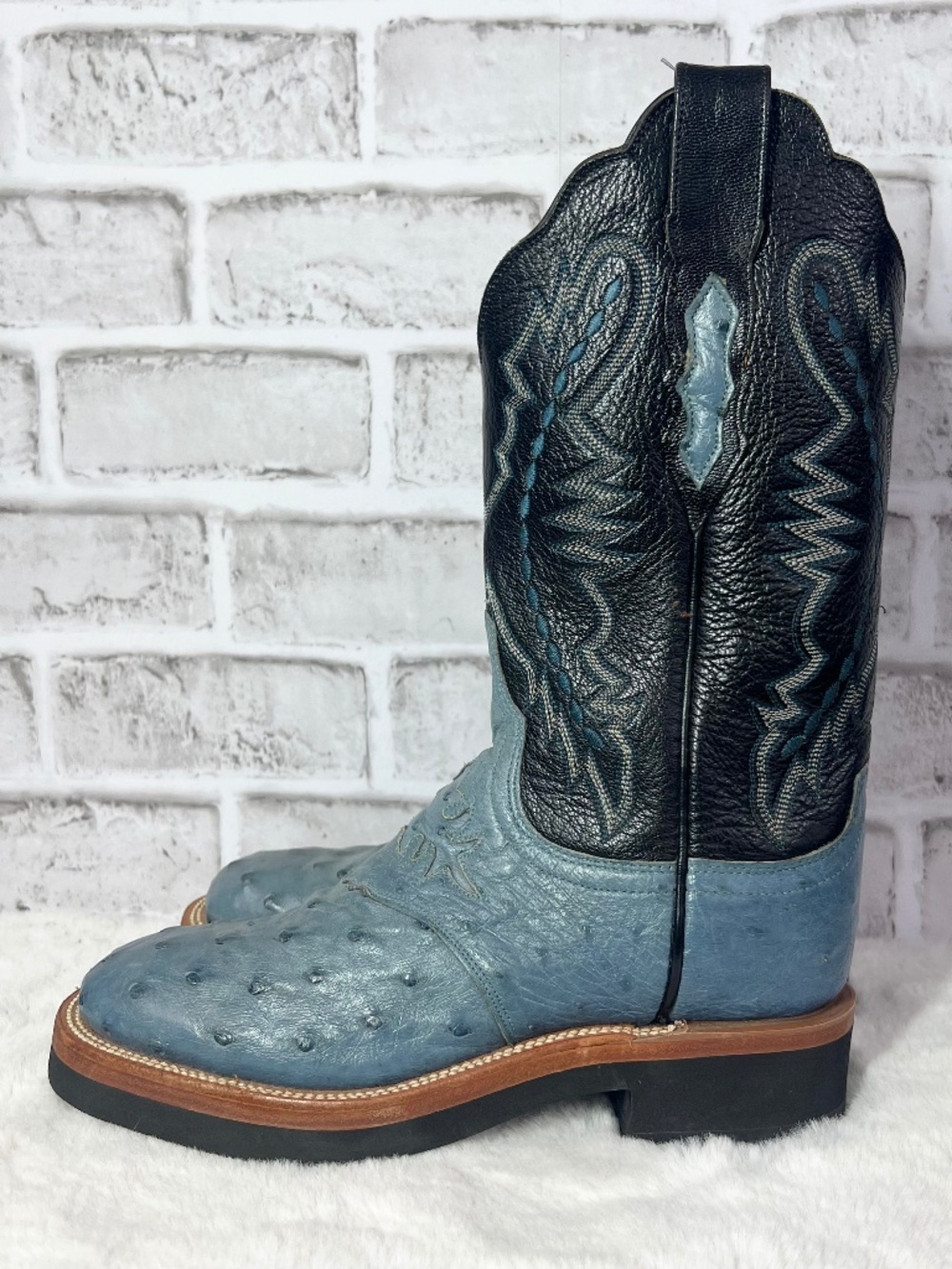 LUCCHESE • 2000 Blue Full Quill Ostrich Western Boots 6B Exotic